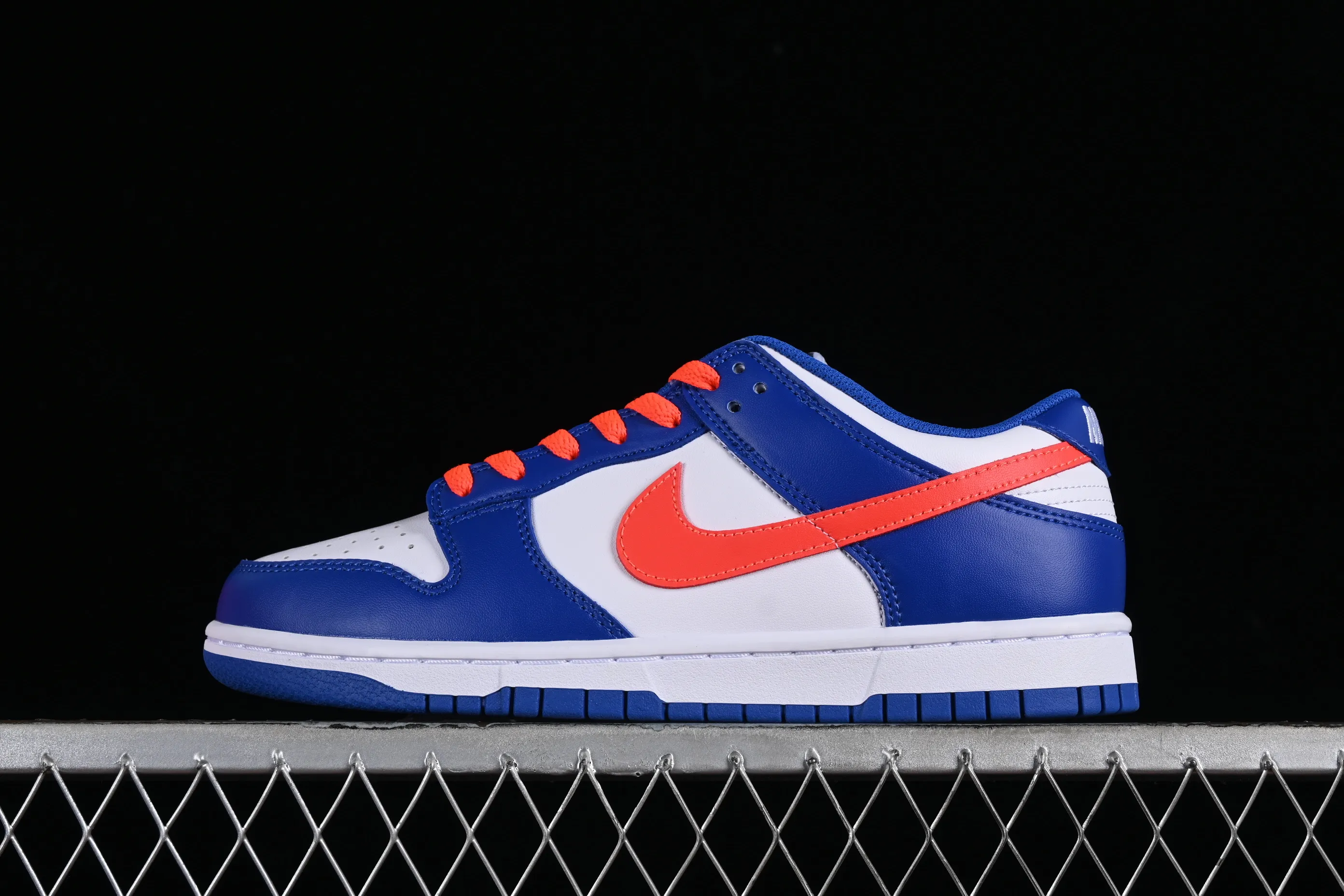 All categories Nk SB Dunk series Nk SB Dunk Low low-top sneakers Nk Dunk Low white blue red SB low-top casual sneakers CW1590-104